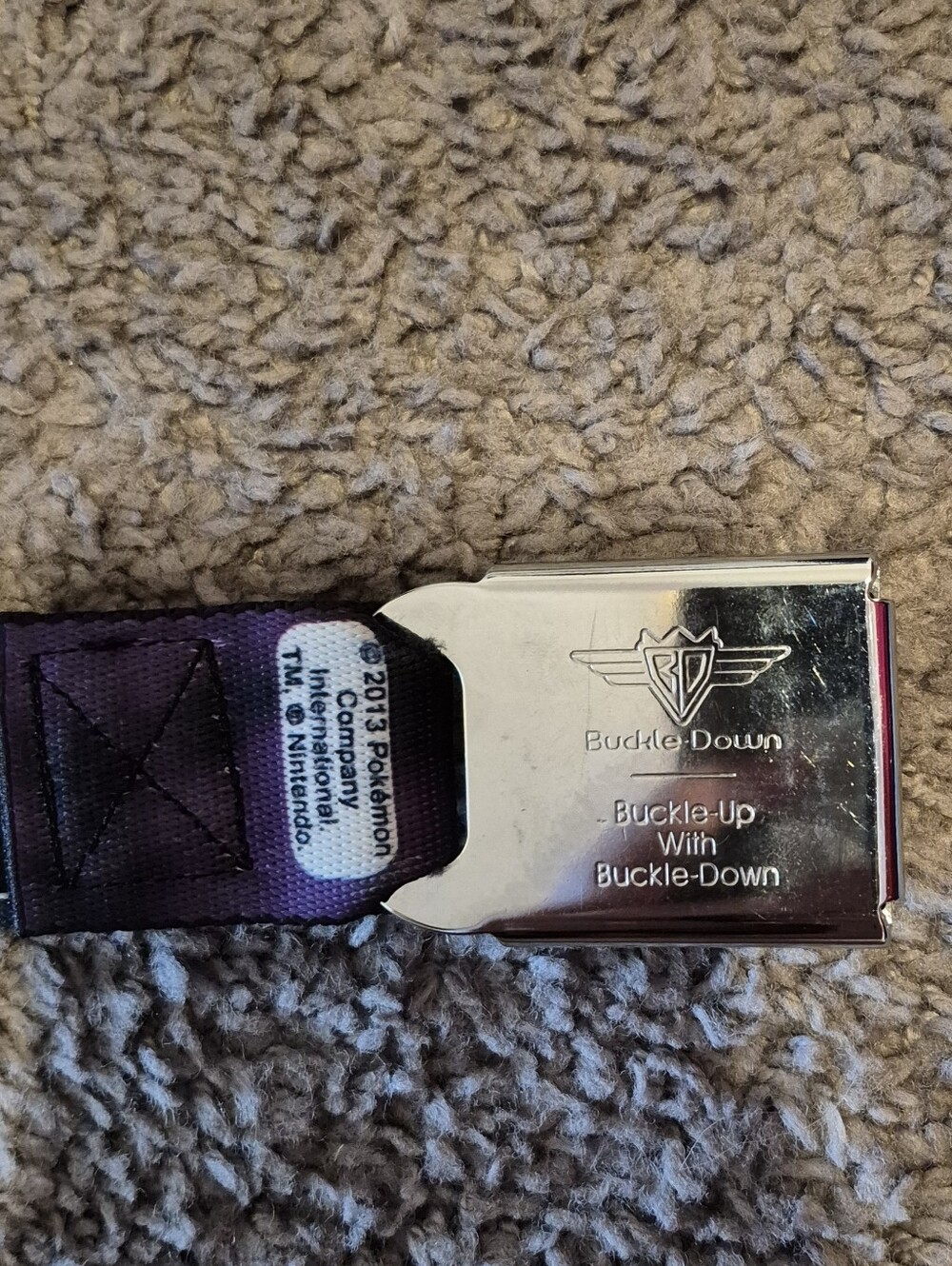 Buckle-Down Pokemon Gengar Pattern Seatbelt Belt with Silver Pokeball Buckle - Picture 2 of 2